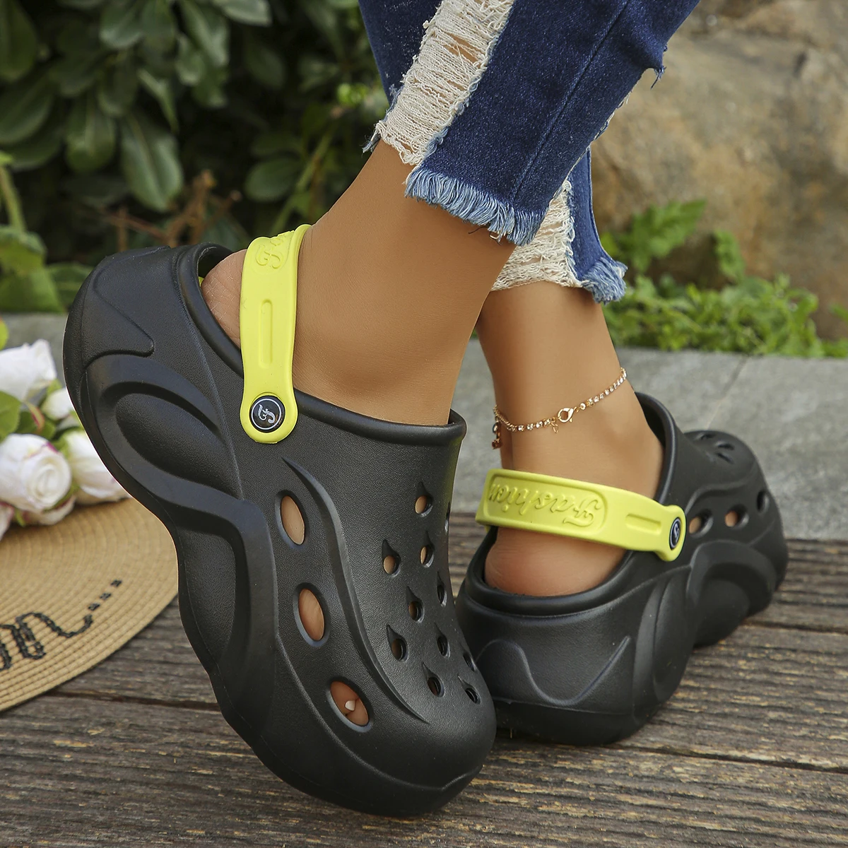 Thick Sandals — Image 13