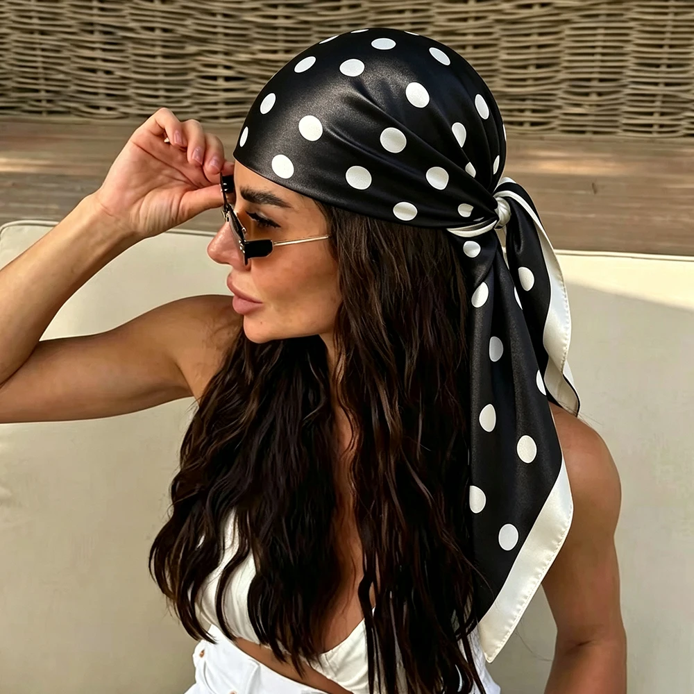 أسود