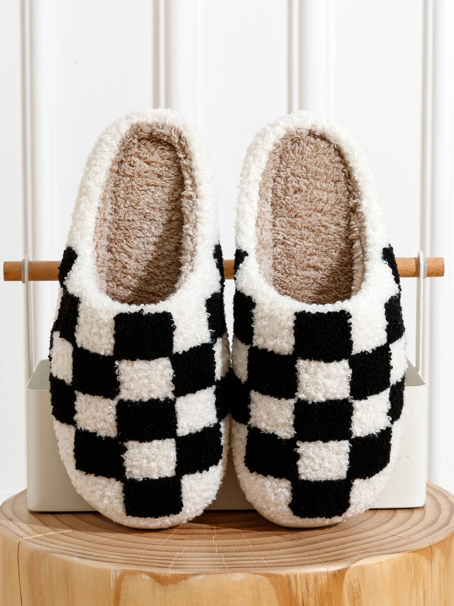 Vintage Winter Slippers — Image 3