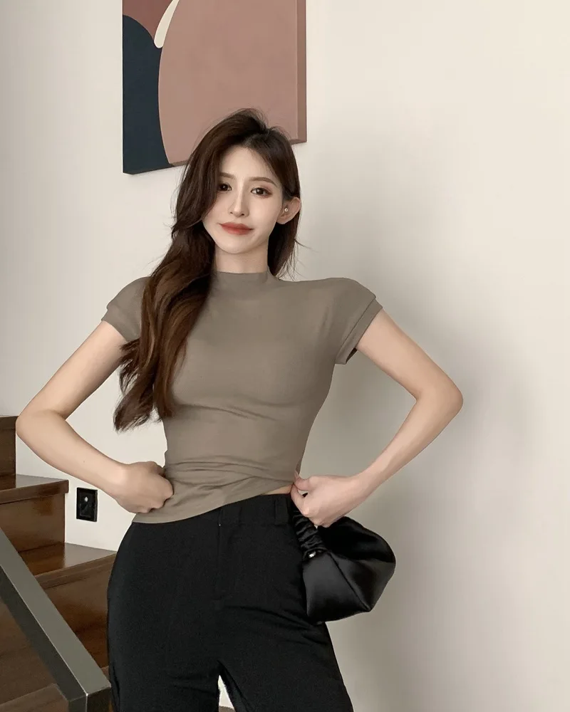 توب قصير كوري بأكمام قصيرة — صورة 4