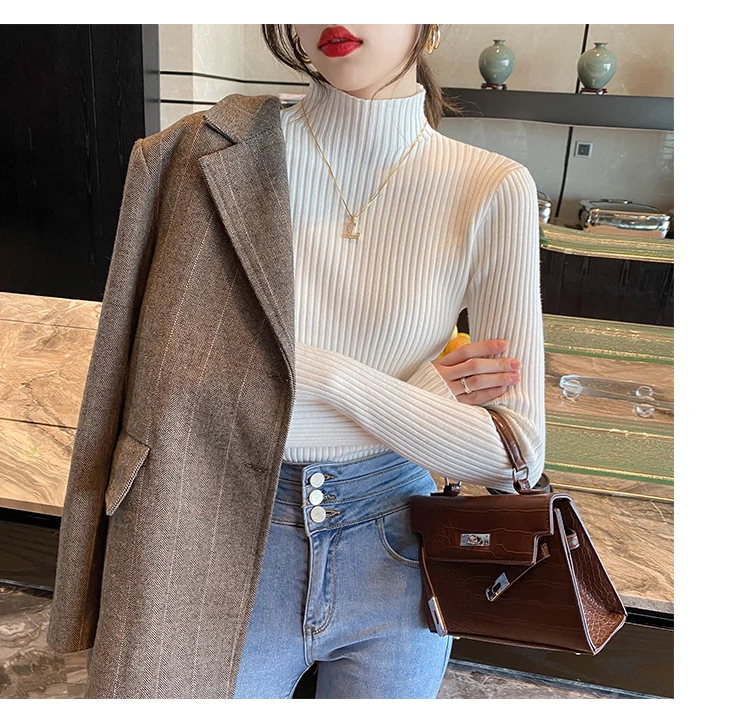 Elegant Knitted Sweater — Image 15