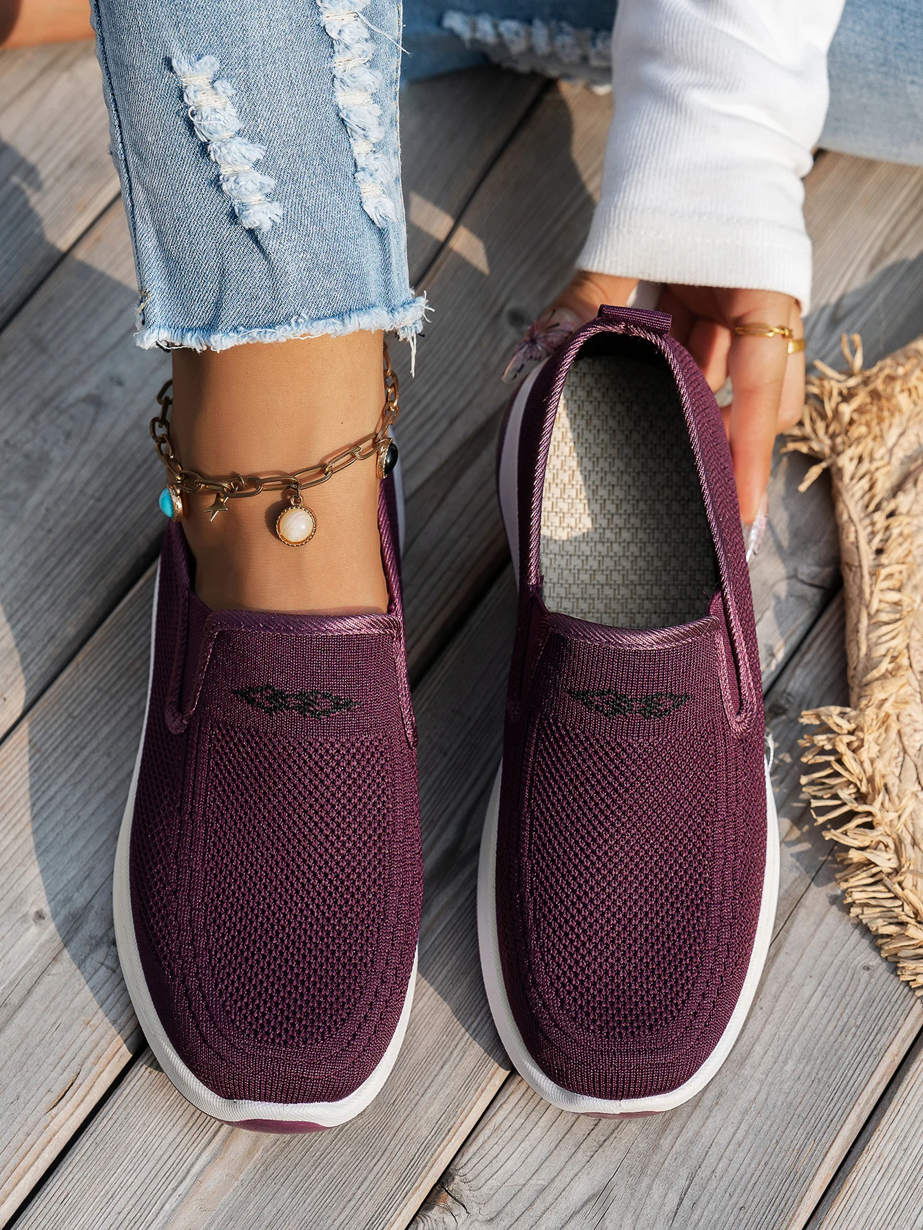 Casual Lightweight Sneakers — Image 15