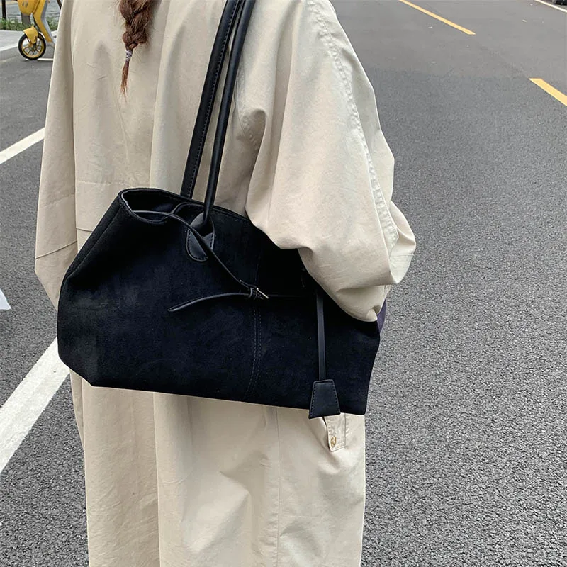 Leather Winter Shoulder Bag — Image 9