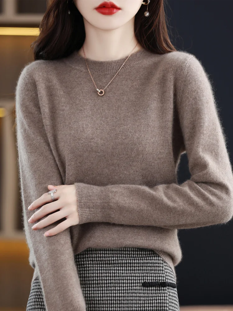 Elegant Wool Pullover — Image 5