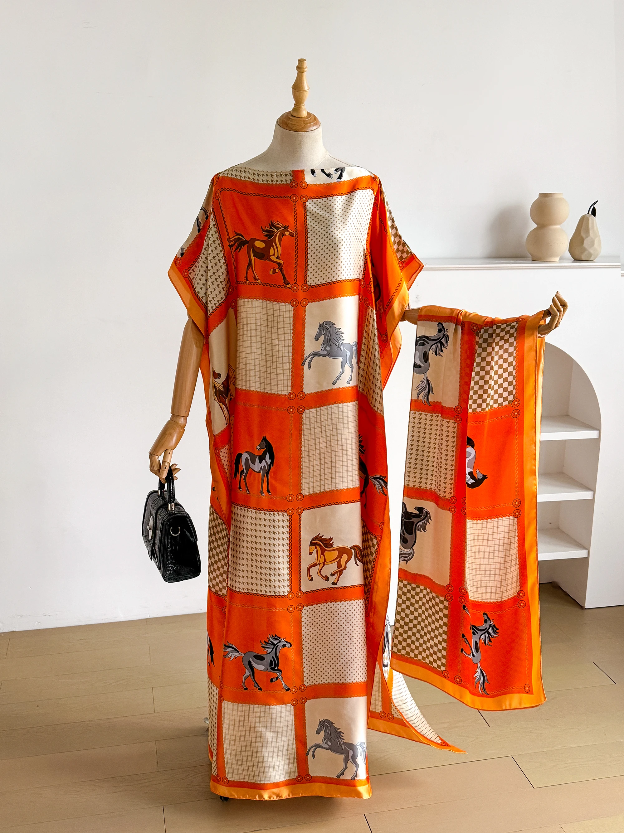 Elegant Long Abaya — Image 8