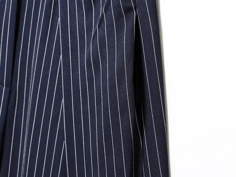 بنطال واسع الساق بطيّات — صورة 10
