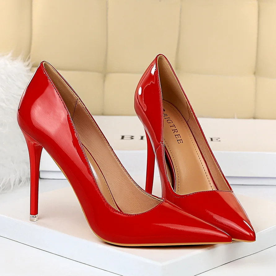 Classic High Heels — Image 15