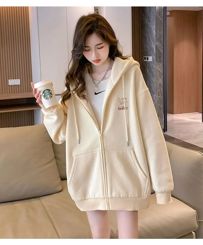 Sporty Hoodie with Zipper — Image 24