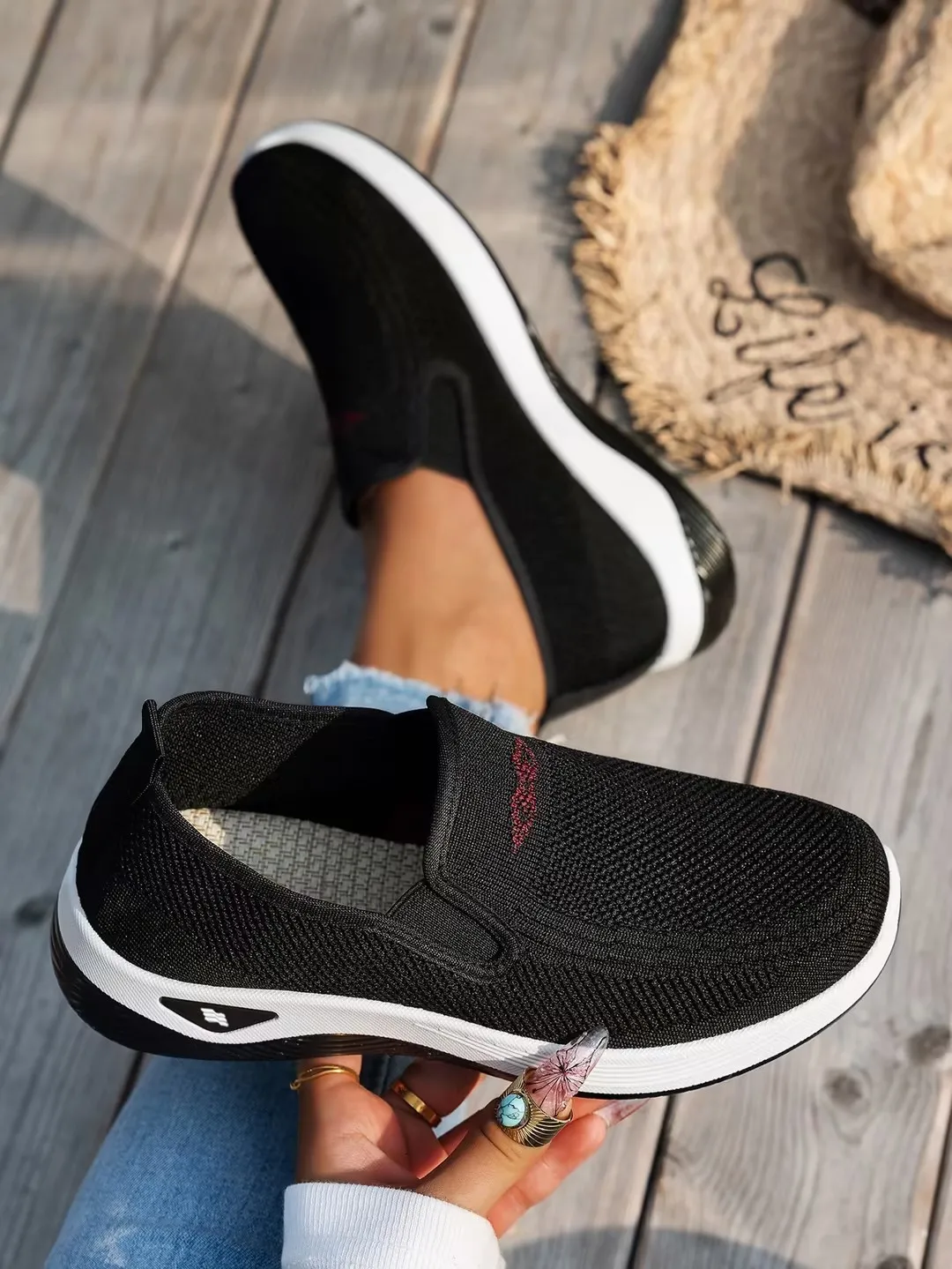 Casual Lightweight Sneakers — Image 4