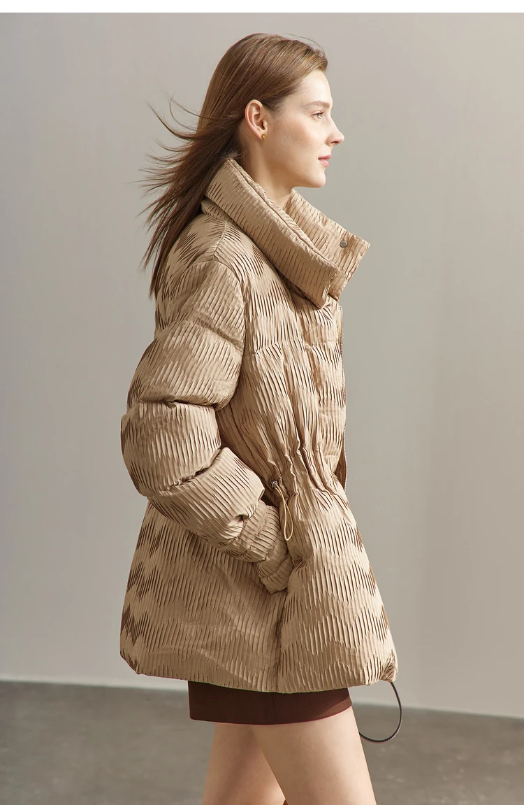 Minimalist Winter Coat — Image 30