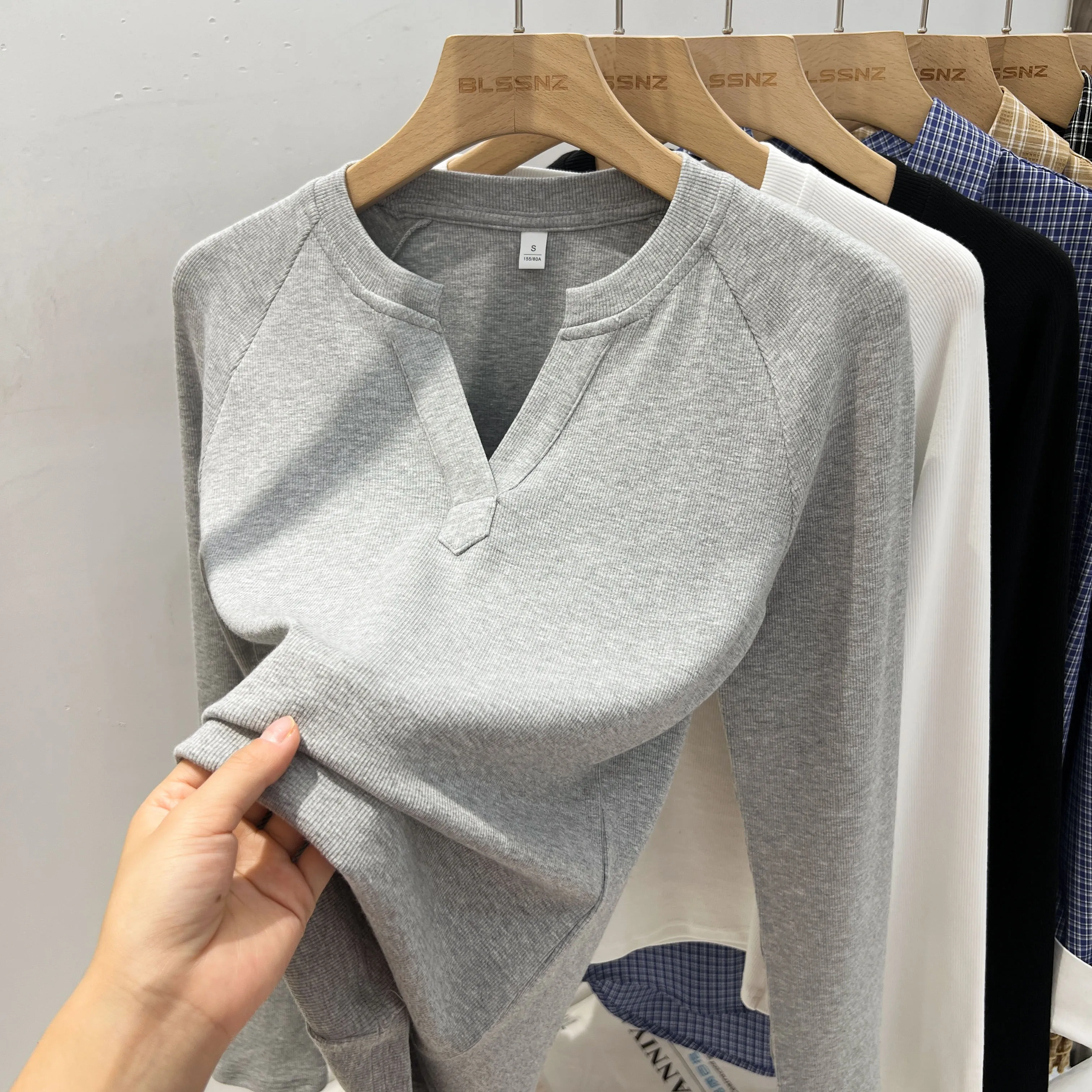 Flower Grey