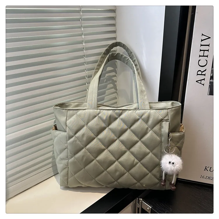 Padded Diamond Pattern Tote Bag — Image 23