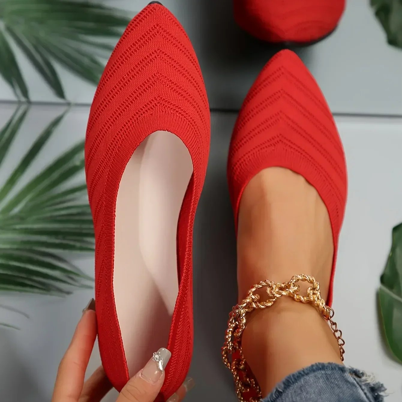 Solid Knitted Pointed-Toe Shoes — Image 23