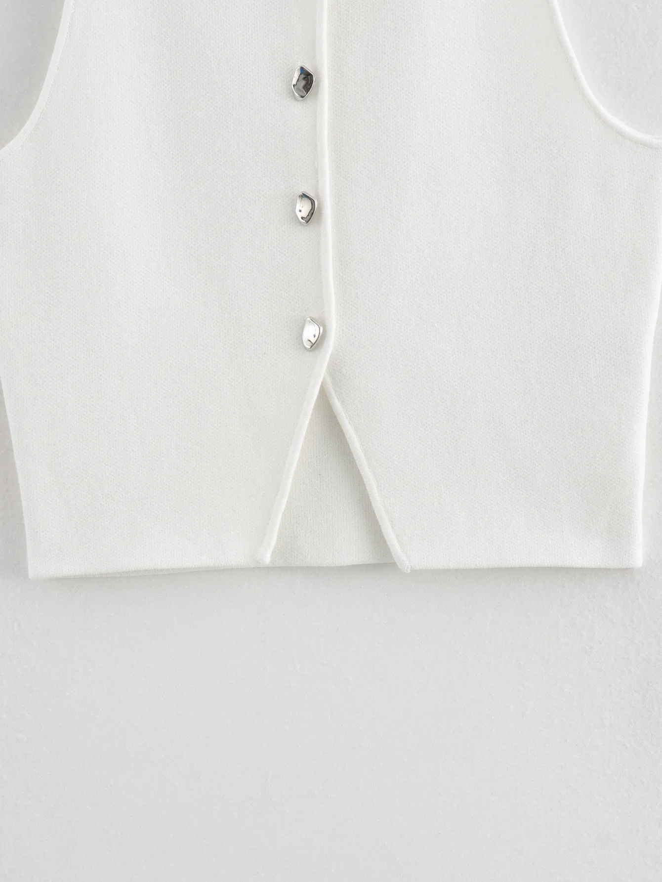 Sleeveless Sweater — Image 20