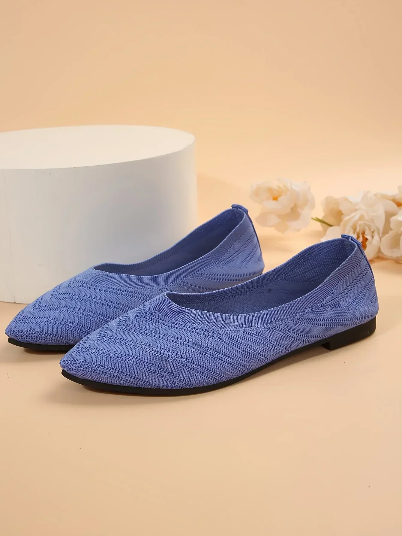 Solid Knitted Pointed-Toe Shoes — Image 38