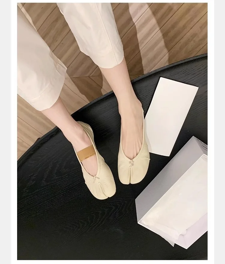 حذاء رياضي بطراز كلاسيكي بفتحة جانبية — صورة 10