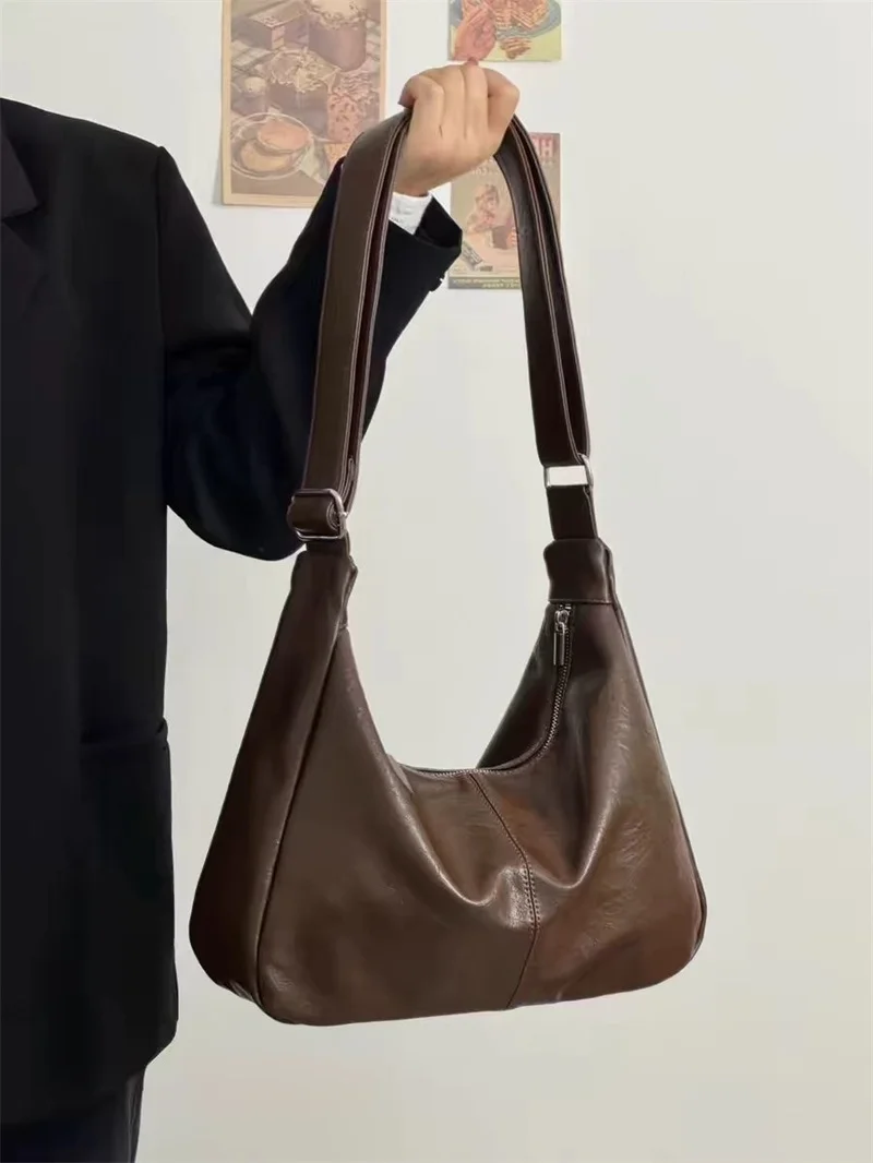حقيبة كروس جلد صناعي — صورة 9
