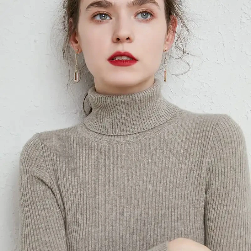 Turtleneck Winter Pullover — Image 3