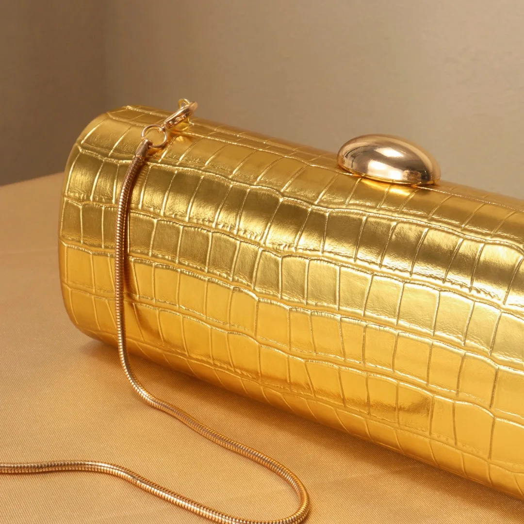 Elegant Leather Clutch — Image 2