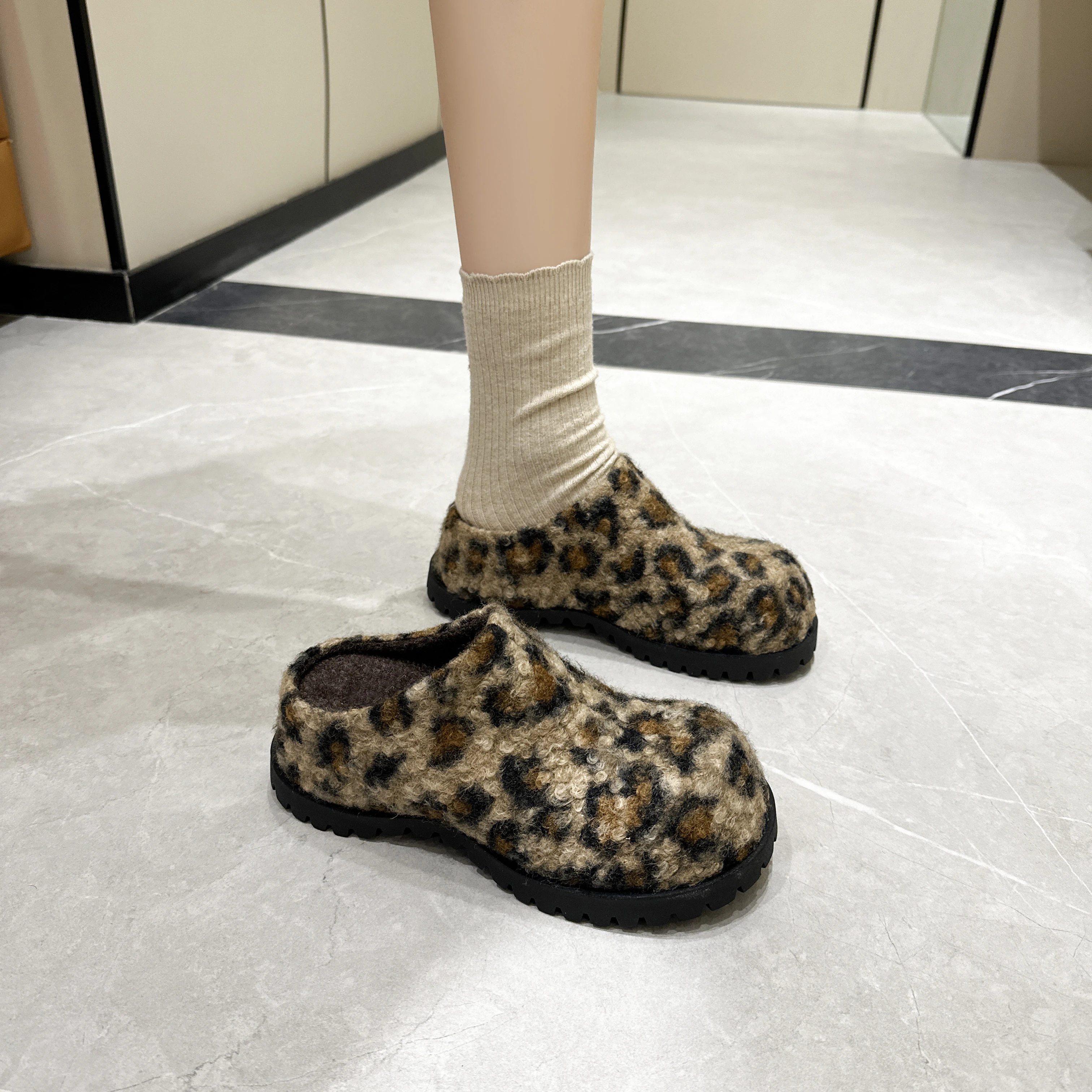 Autumn Round Slippers — Image 35
