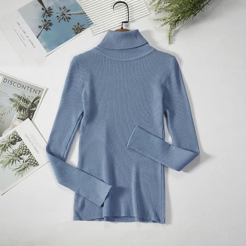 أزرق