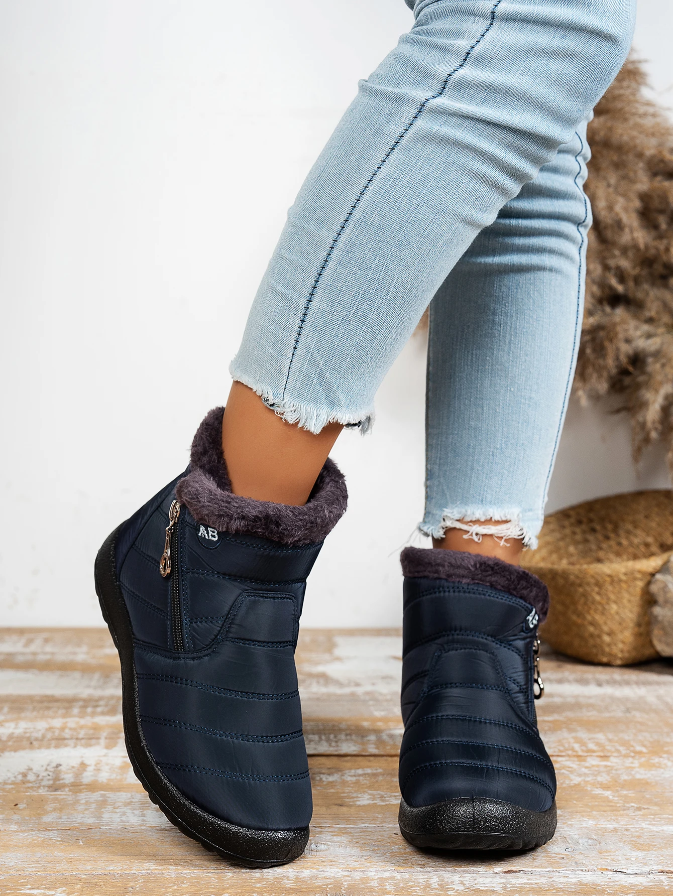 Padded Warm Solid Boots — Image 21