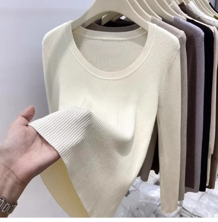 Solid Knitted Pullover — Image 10