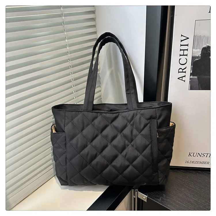 Padded Diamond Pattern Tote Bag — Image 21