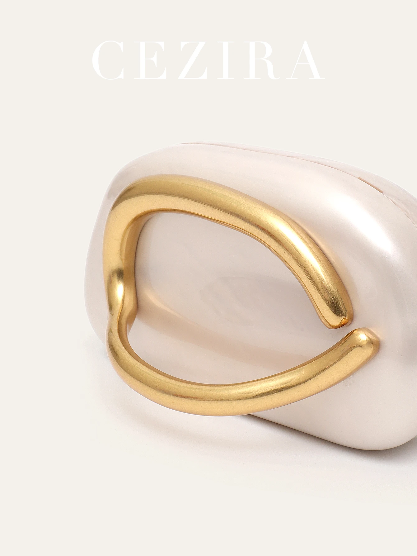Elegant Clutch — Image 3
