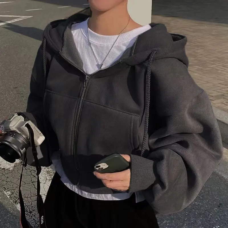 أسود