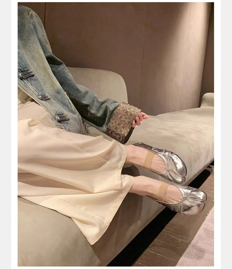 حذاء رياضي بطراز كلاسيكي بفتحة جانبية — صورة 19
