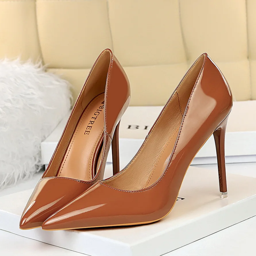 Classic High Heels — Image 16