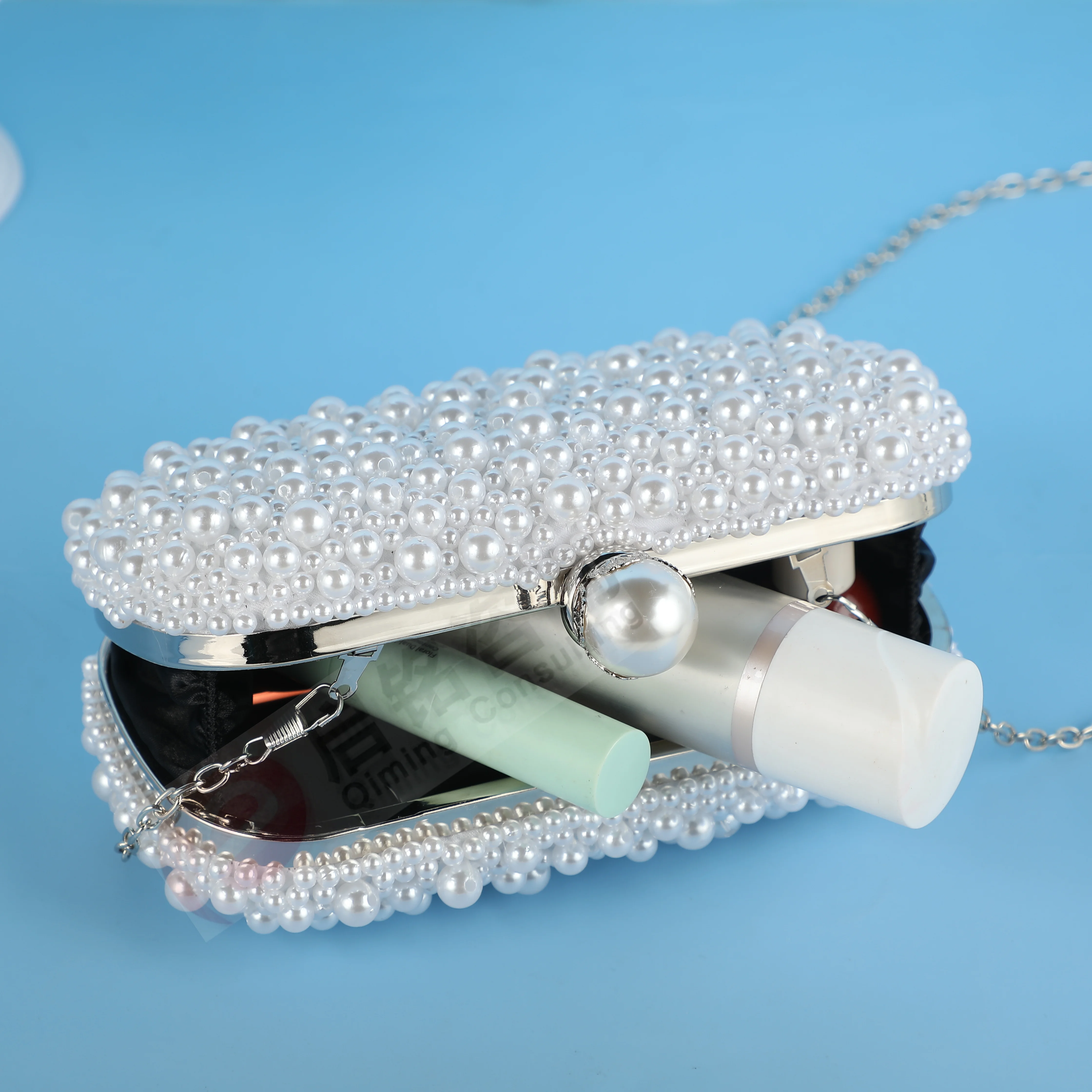 Handmade Shoulder Bag with Chain — Image 9