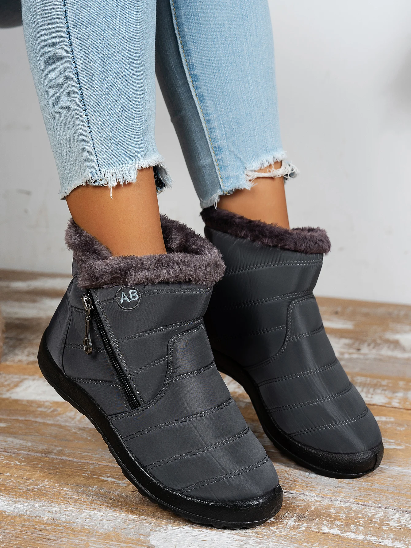 Water-Resistant Winter Boots — Image 13