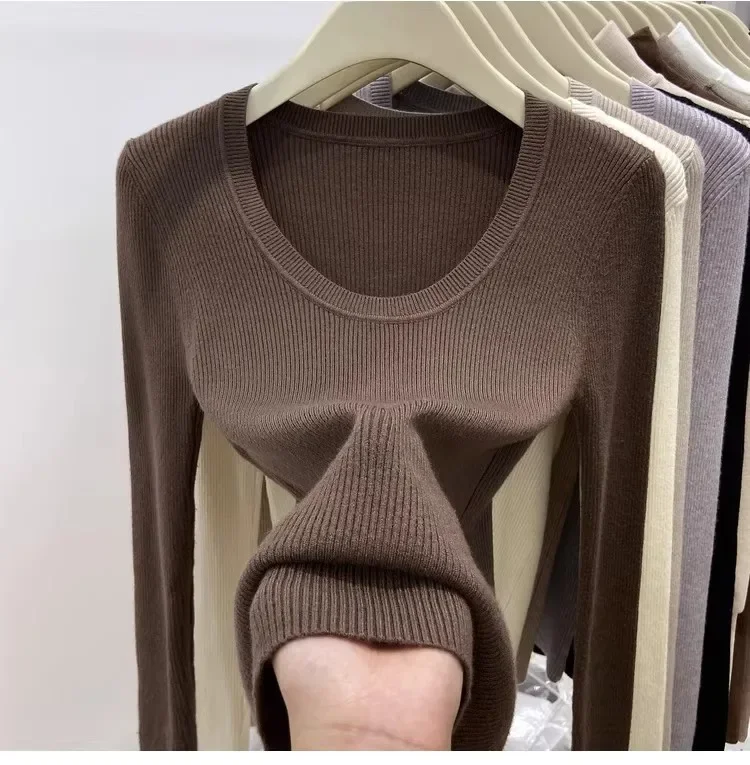 Solid Knitted Pullover — Image 15