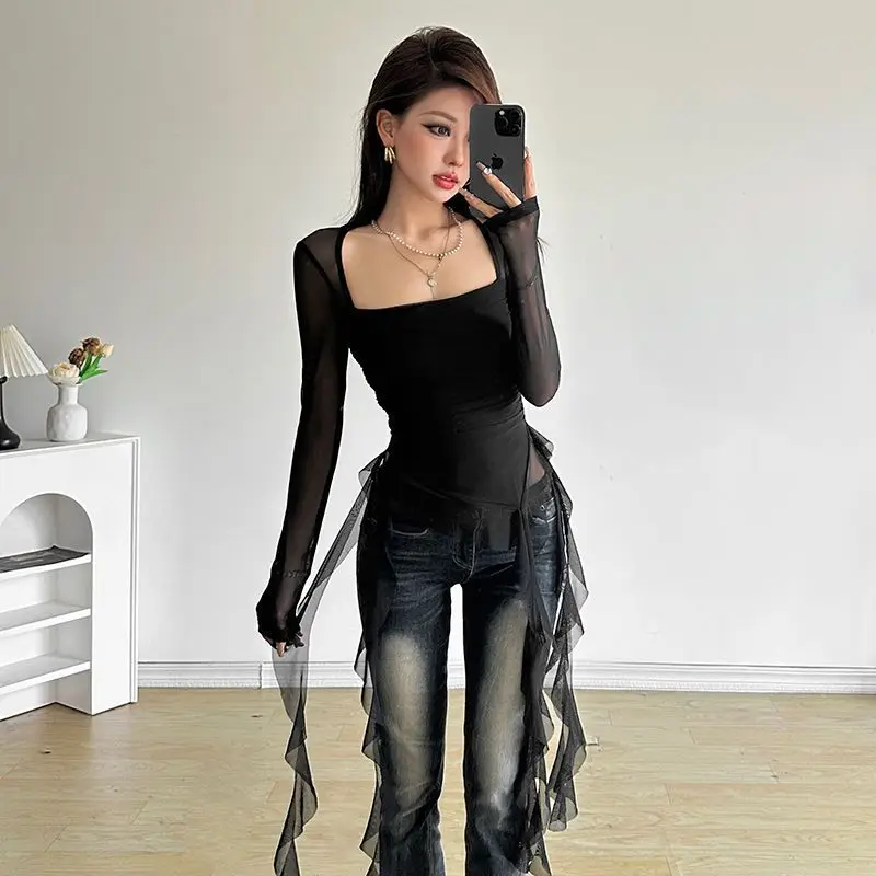 توب قصير غير متماثل بأكمام طويلة وكشكش — صورة 14