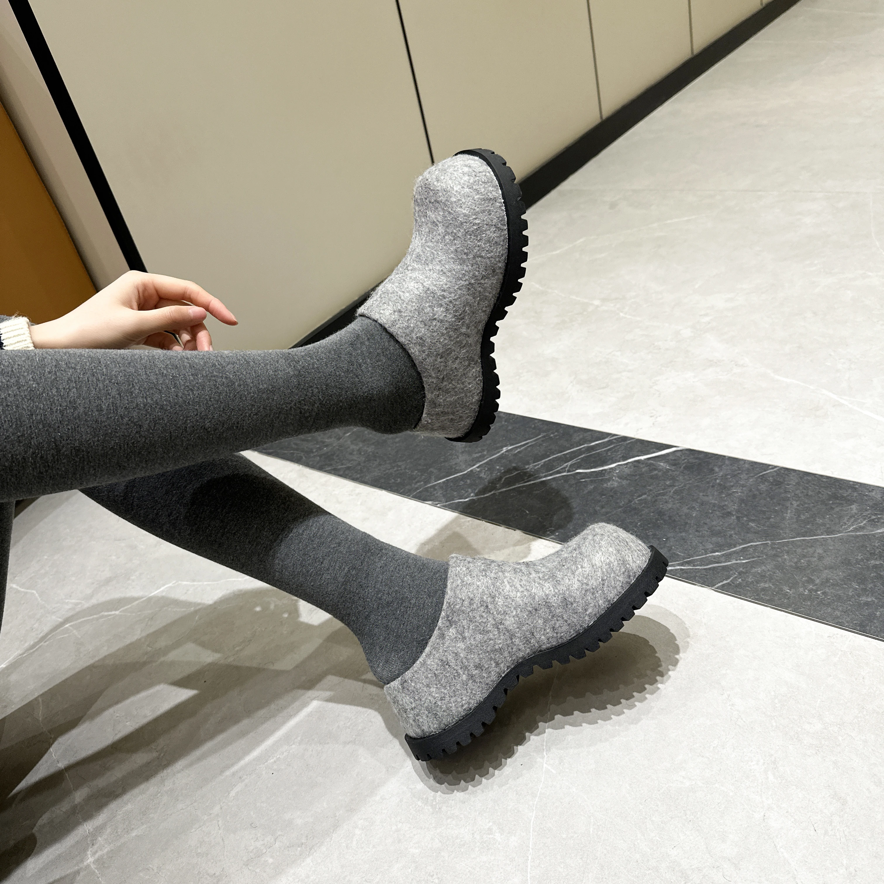Autumn Round Slippers — Image 11