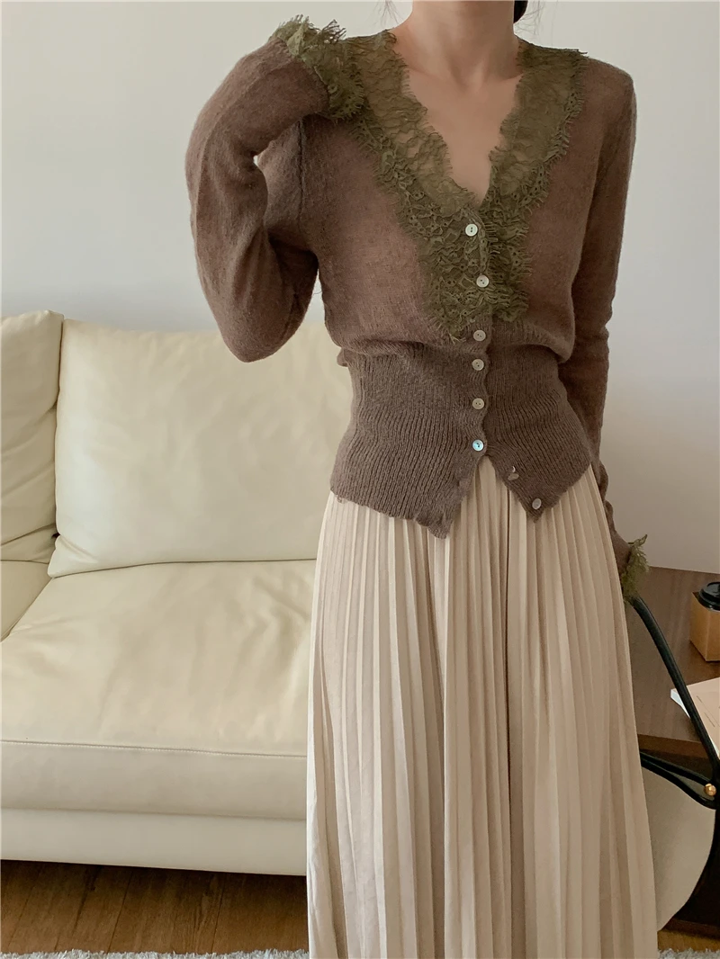 Vintage Lace Knitted Cardigan — Image 28