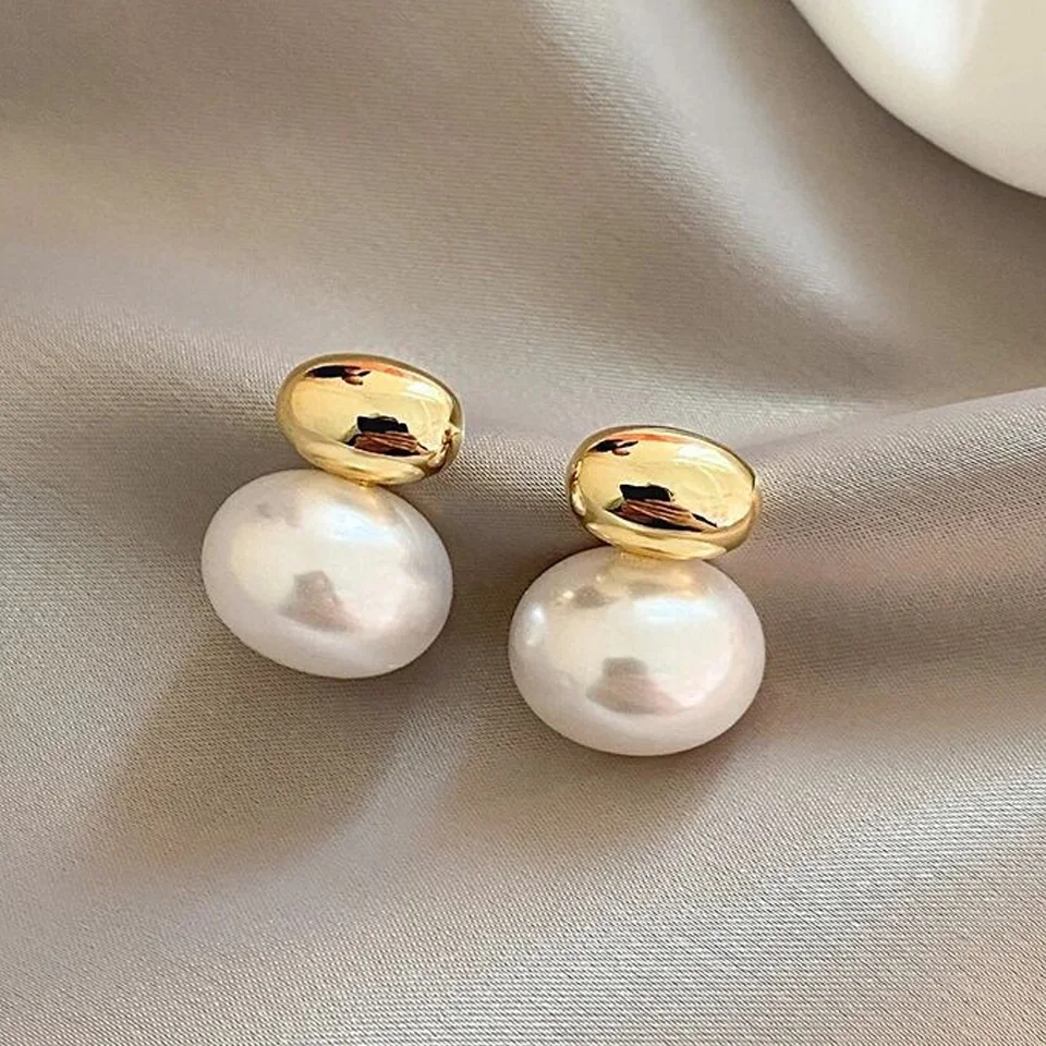 Pearl Earring — Image 4