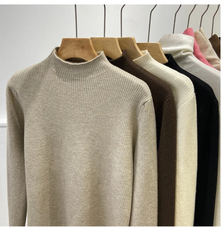 Elegant Velvet Turtleneck Winter Sweater — Image 14