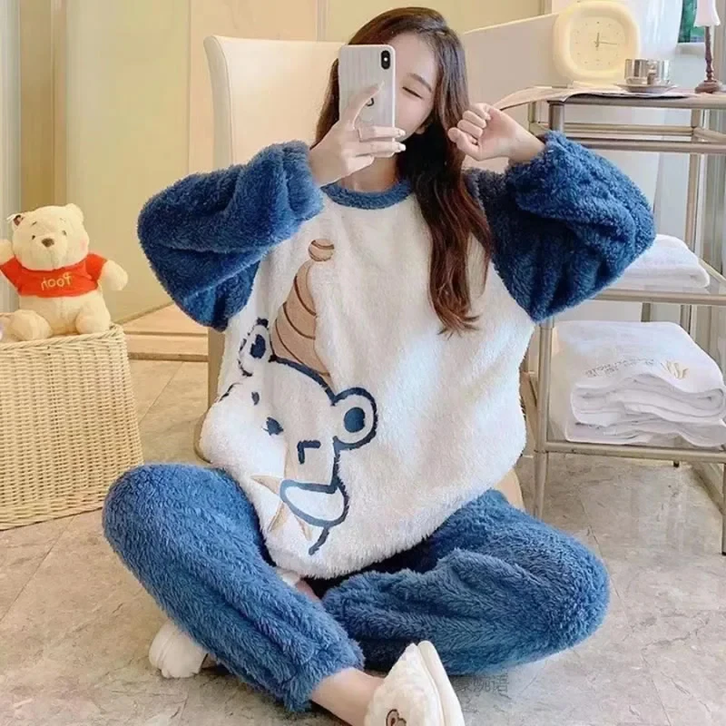 Velvet Sleepwear — Image 4