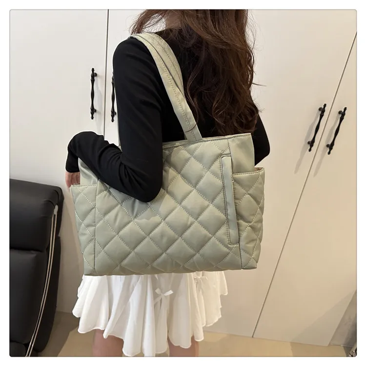 Padded Diamond Pattern Tote Bag — Image 14