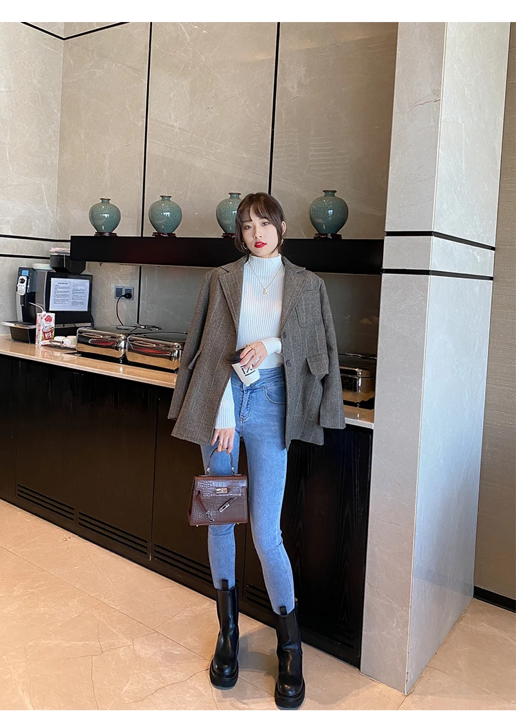 Elegant Knitted Sweater — Image 16
